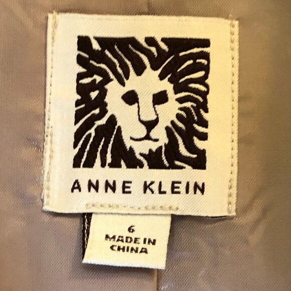 Anne Klein Classic Tan Peplum Back Blazer Size 6 EUC - Picture 6 of 9
